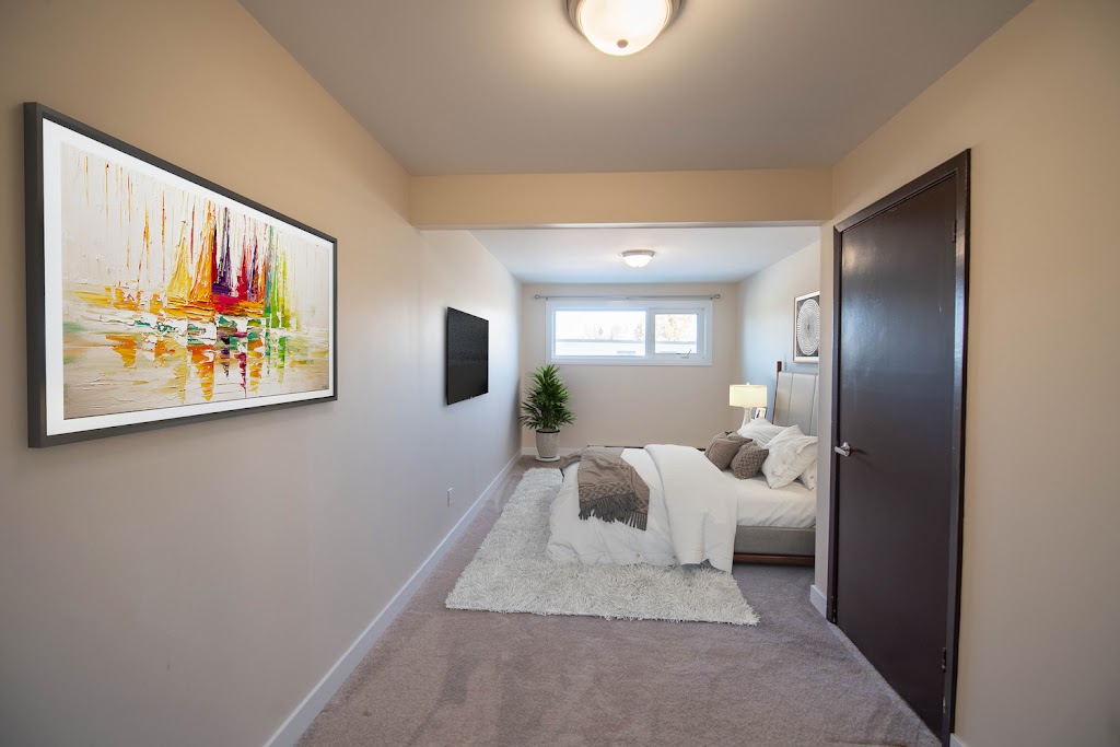 Vialoux Village Apartments | 3420 Vialoux Dr, Winnipeg, MB R3R 0A4, Canada | Phone: (204) 837-2332