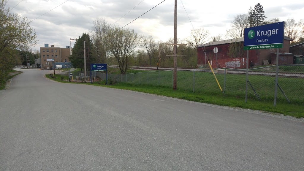 Kruger Products l.p. - Lennoxville plant | 2888 Rue College, Sherbrooke, QC J1M 1Z4, Canada | Phone: (819) 565-8220
