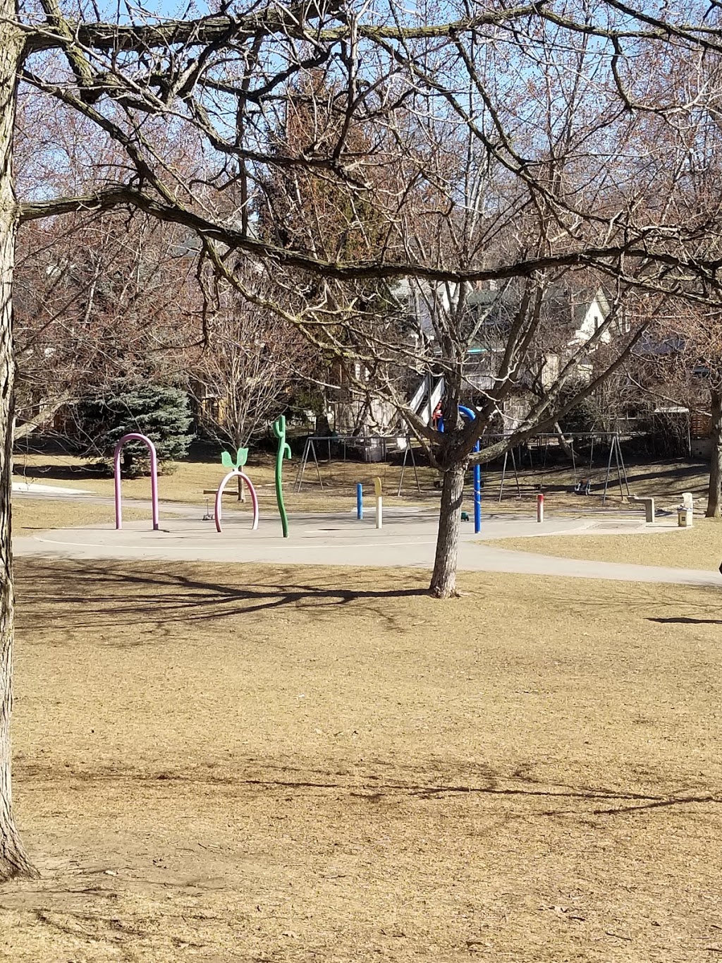 Cassels Avenue Playground | 69 Cassels Ave, Toronto, ON M4E 1Y3, Canada | Phone: (416) 392-2489