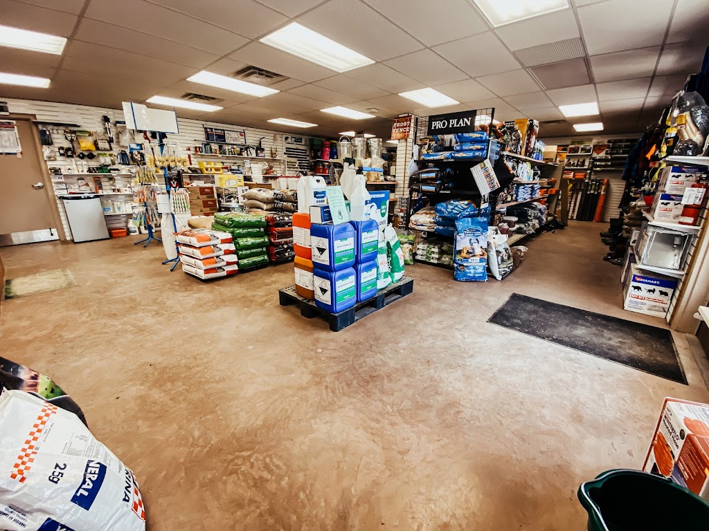 M & R Feeds & Farm Supply | 2768 Micksburg Rd, Pembroke, ON K8A 6W4, Canada | Phone: (613) 735-3689