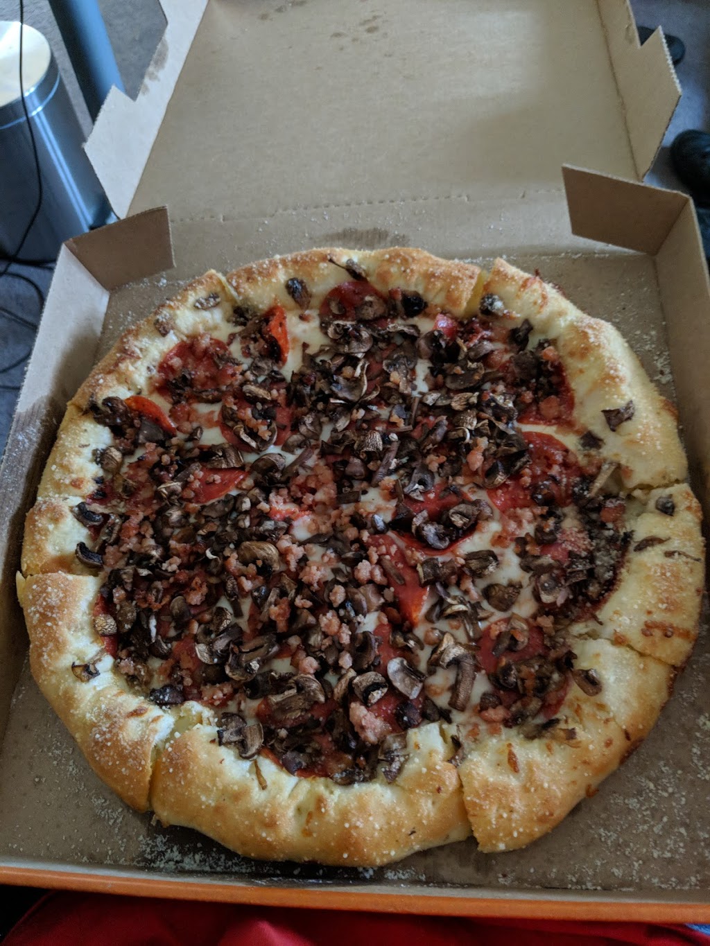 Little Caesars Pizza | 5927 Fraser St, Vancouver, BC V5W 2Z6, Canada | Phone: (604) 322-6600