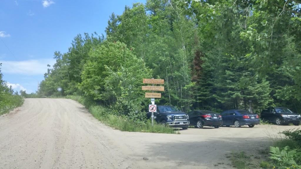 Chalet Serenity | 2038 Chemin du Lac Gagnon E, Duhamel, QC J0V 1G0, Canada | Phone: (819) 431-0808