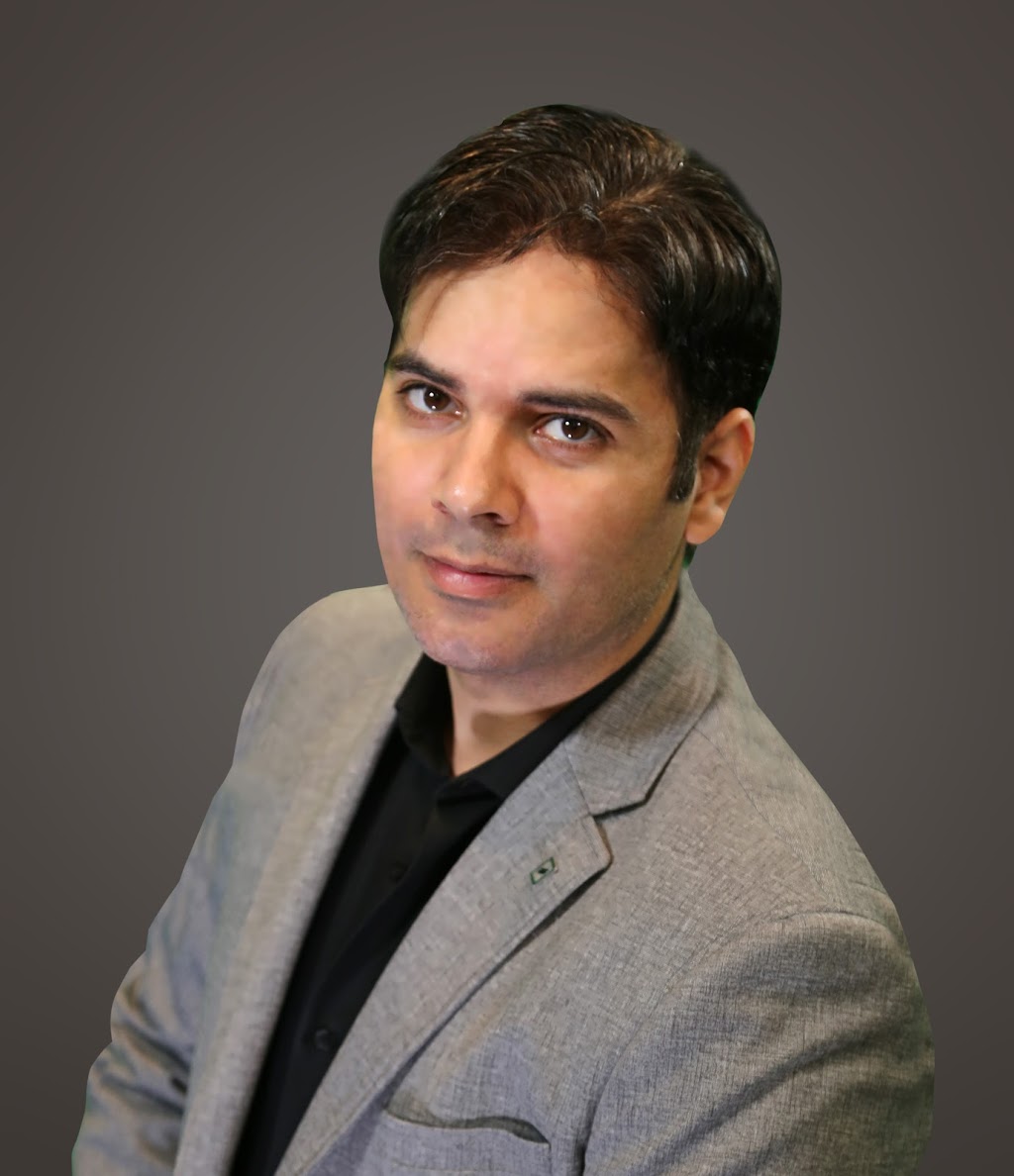 SAVEED RAZA - REALTOR® - RE/MAX Canadas Top #1 Real Estate | 3 Weldon St, Whitby, ON L1R 2T3, Canada | Phone: (647) 290-0887