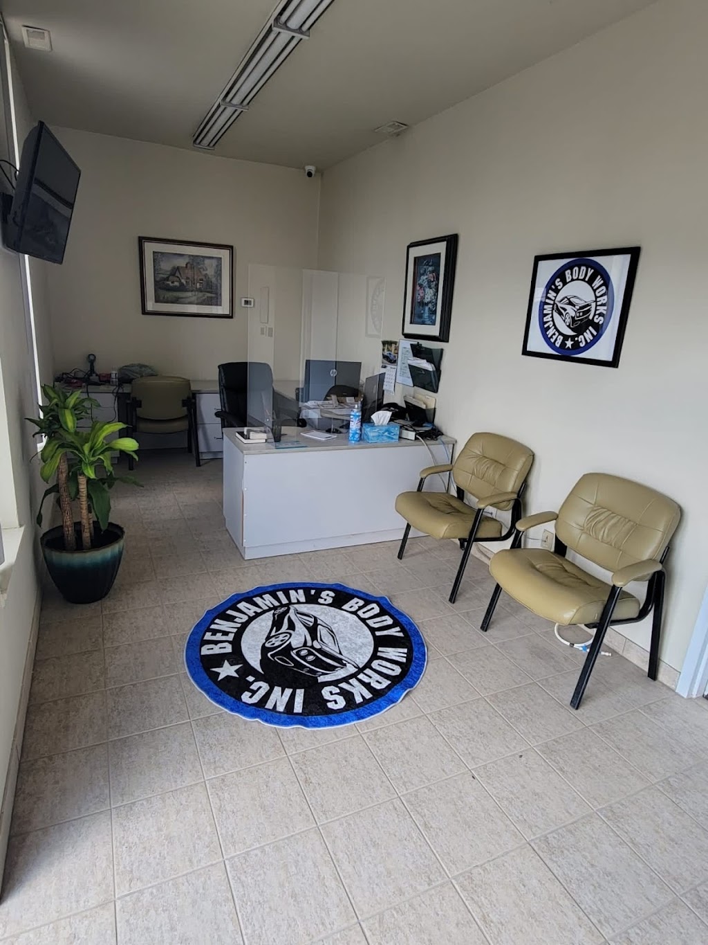 Benjamins Body Works Inc. | 214 Rutherford Rd S, Brampton, ON L6W 3J6, Canada | Phone: (905) 453-1932