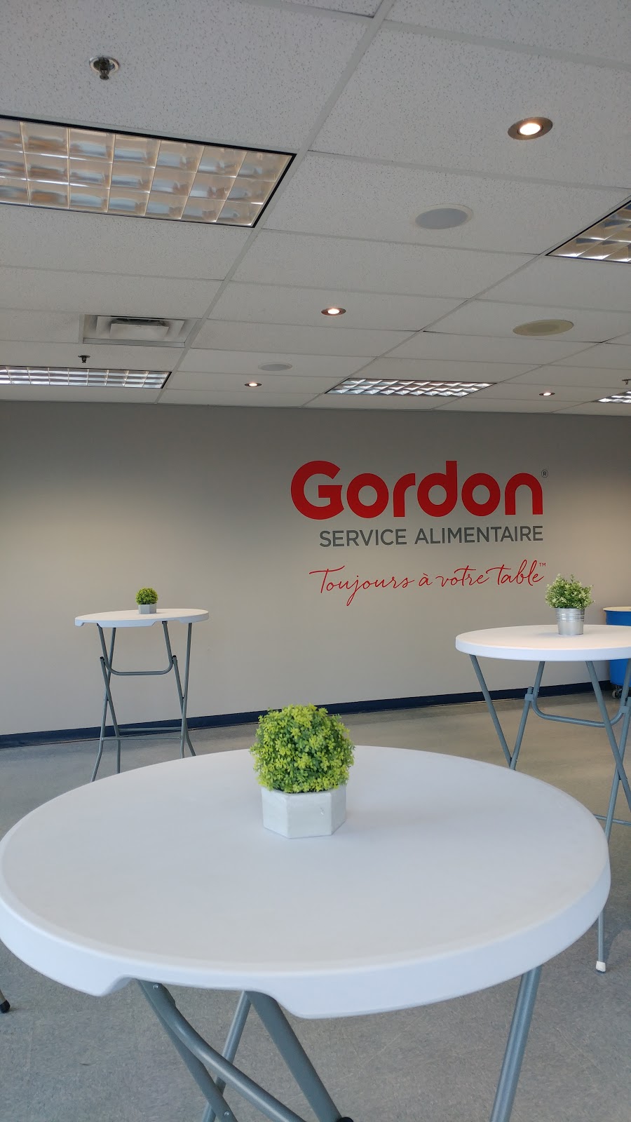 Service alimentaire Gordon Québec | 8000 Rue Armand-Viau #100, Québec, QC G2C 2E2, Canada | Phone: (418) 840-5600