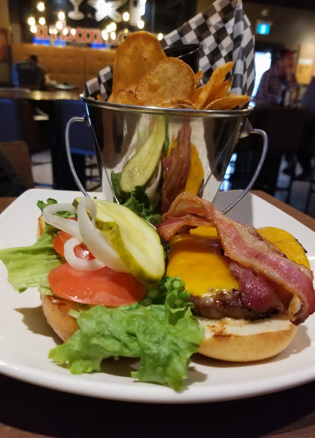 MR MIKES Steakhouse Casual | 2273 Saskatchewan Ave W, Portage la Prairie, MB R1N 4A1, Canada | Phone: (204) 239-5299