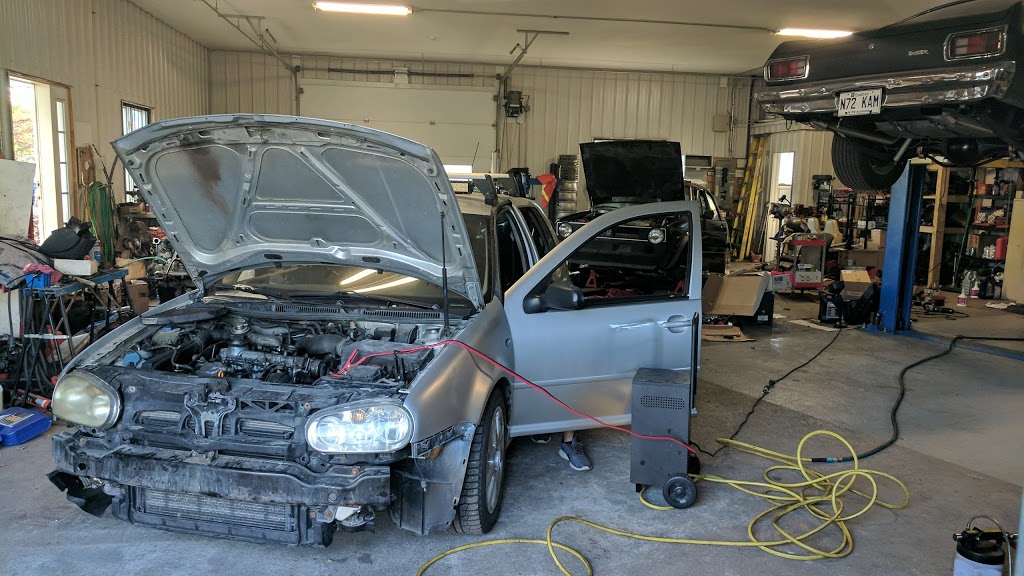 Le Garage Du Gars | 25 Rue des Entreprises, Sainte-Anne-des-Plaines, QC J0N 1H0, Canada | Phone: (438) 826-6835