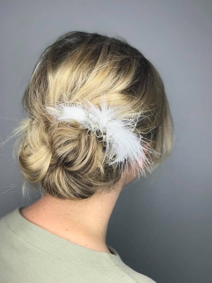 Embrace Hair Salon & Spa / Menz Den | 51 St James St S, Waterford, ON N0E 1Y0, Canada | Phone: (519) 443-8488