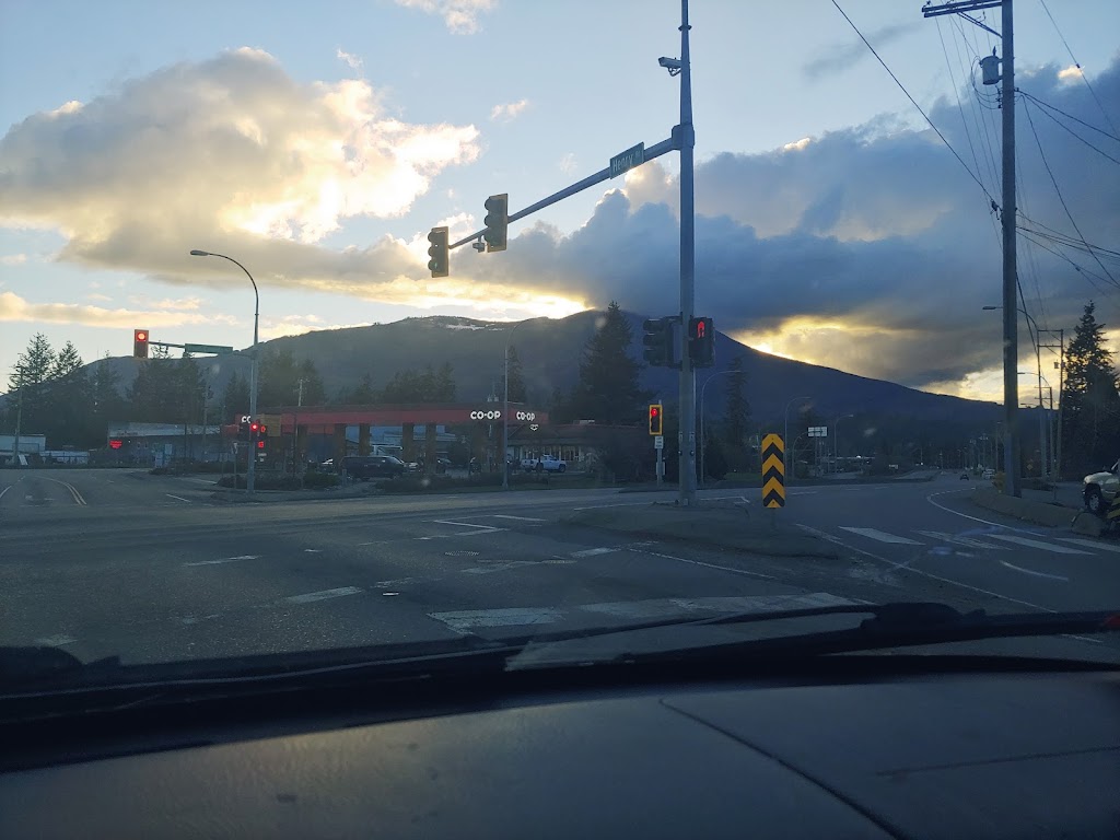 Mid Island Co-Op | 9335 Smiley Rd, Chemainus, BC V0R 1K4, Canada | Phone: (250) 246-6600