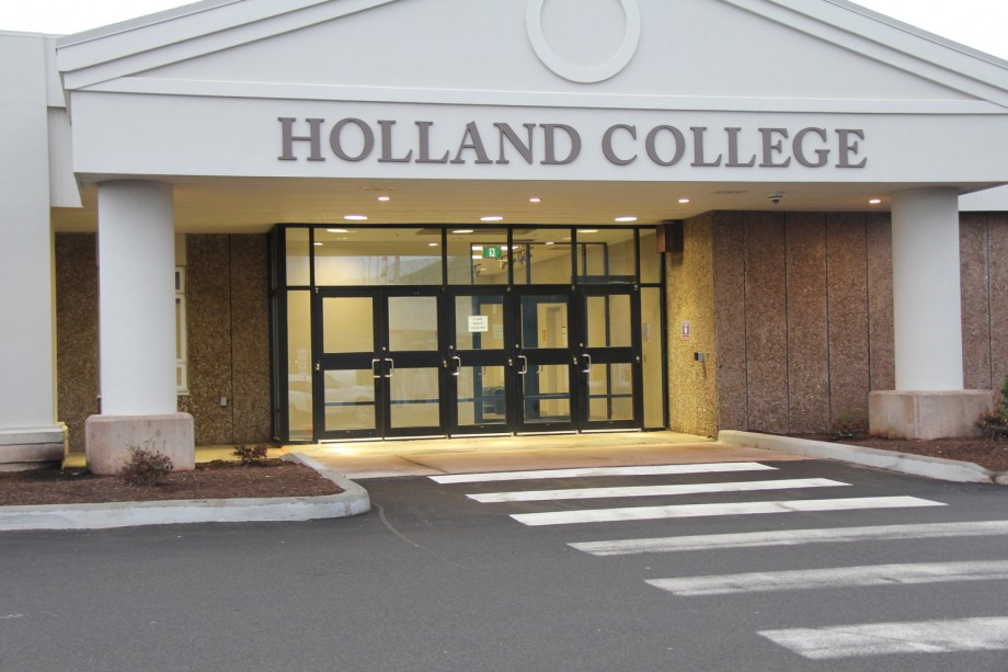Samuels Waterfront Campus Store Holland College Summerside PE | 98 Water St, Summerside, PE C1N 4N6, Canada | Phone: (902) 888-6406