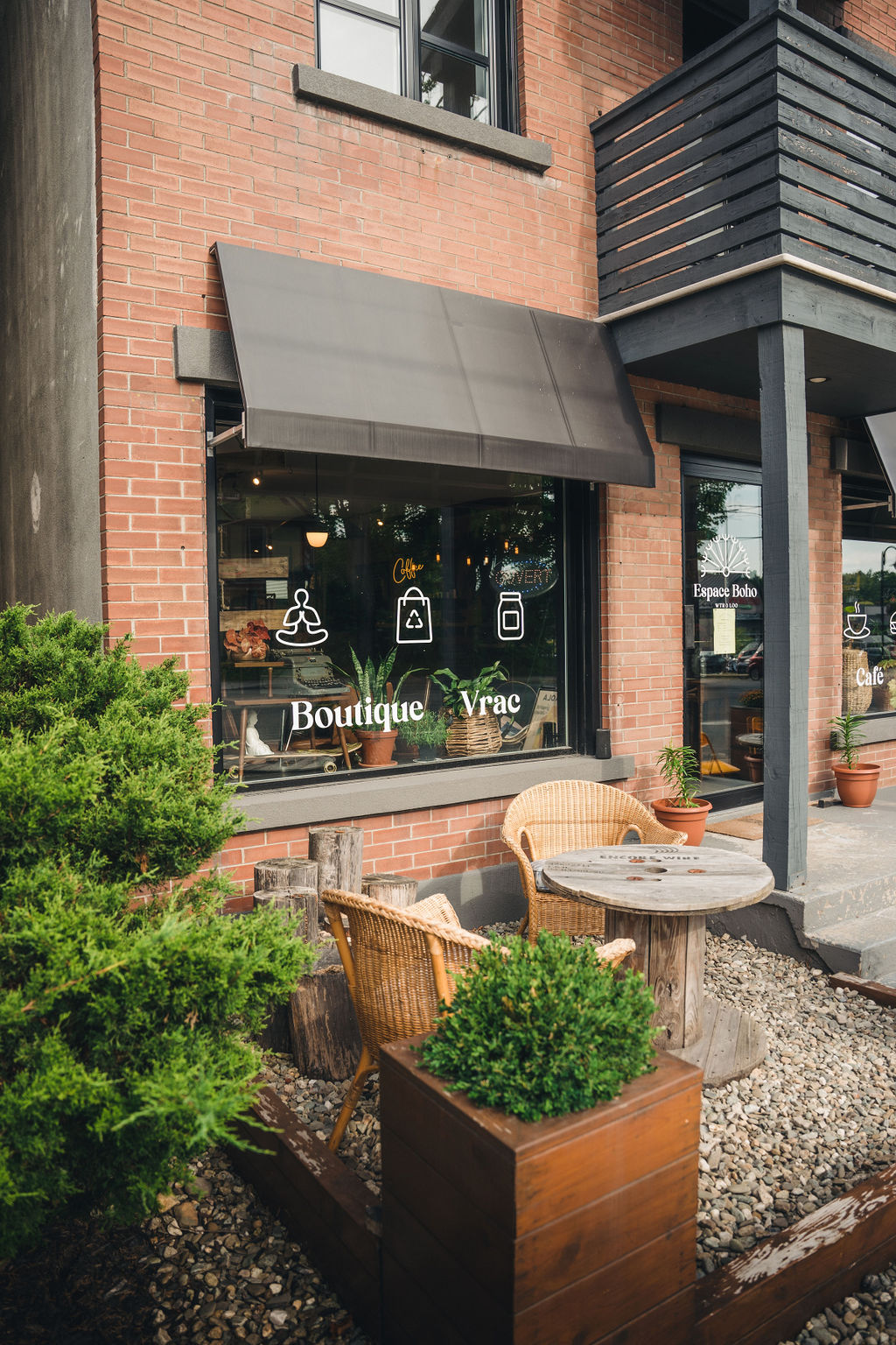 Espace Boho | 4796 Rue Foster, Waterloo, QC J0E 2N0, Canada | Phone: (579) 325-0270