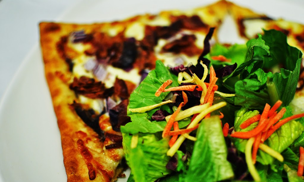 Restaurant Le Caucus St-Constant | 310 rue Wildfrid-Lamarche, Saint-Constant, QC J5N 1A2, Canada | Phone: (450) 632-3838