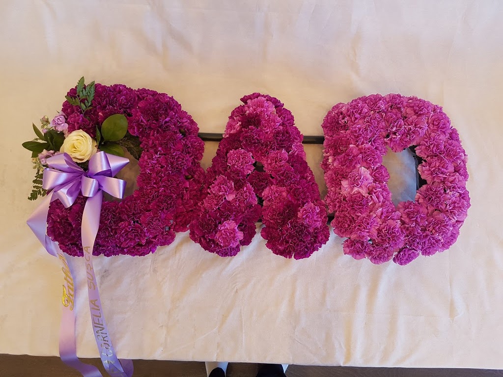 Your Dream Flowers | 1540 Roseville Rd, Cambridge, ON N1R 5S3, Canada | Phone: (519) 635-8982