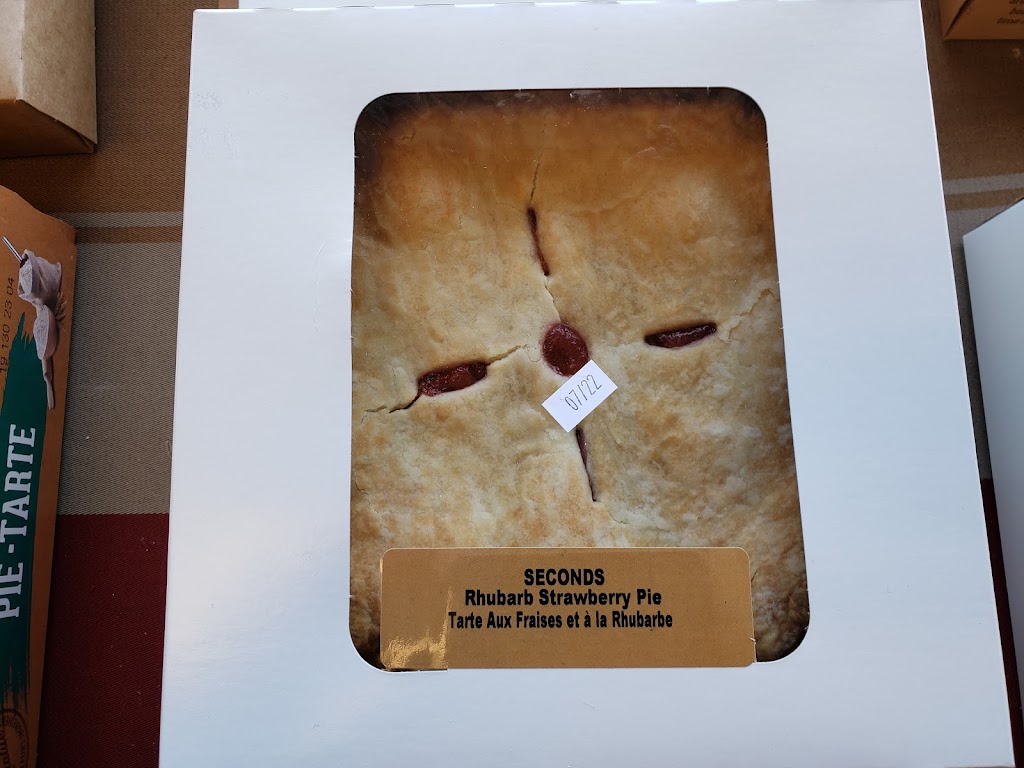 Apple Valley Pies Plus Outlet | 185 Commercial St, Berwick, NS B0P 1E0, Canada | Phone: (902) 538-5731