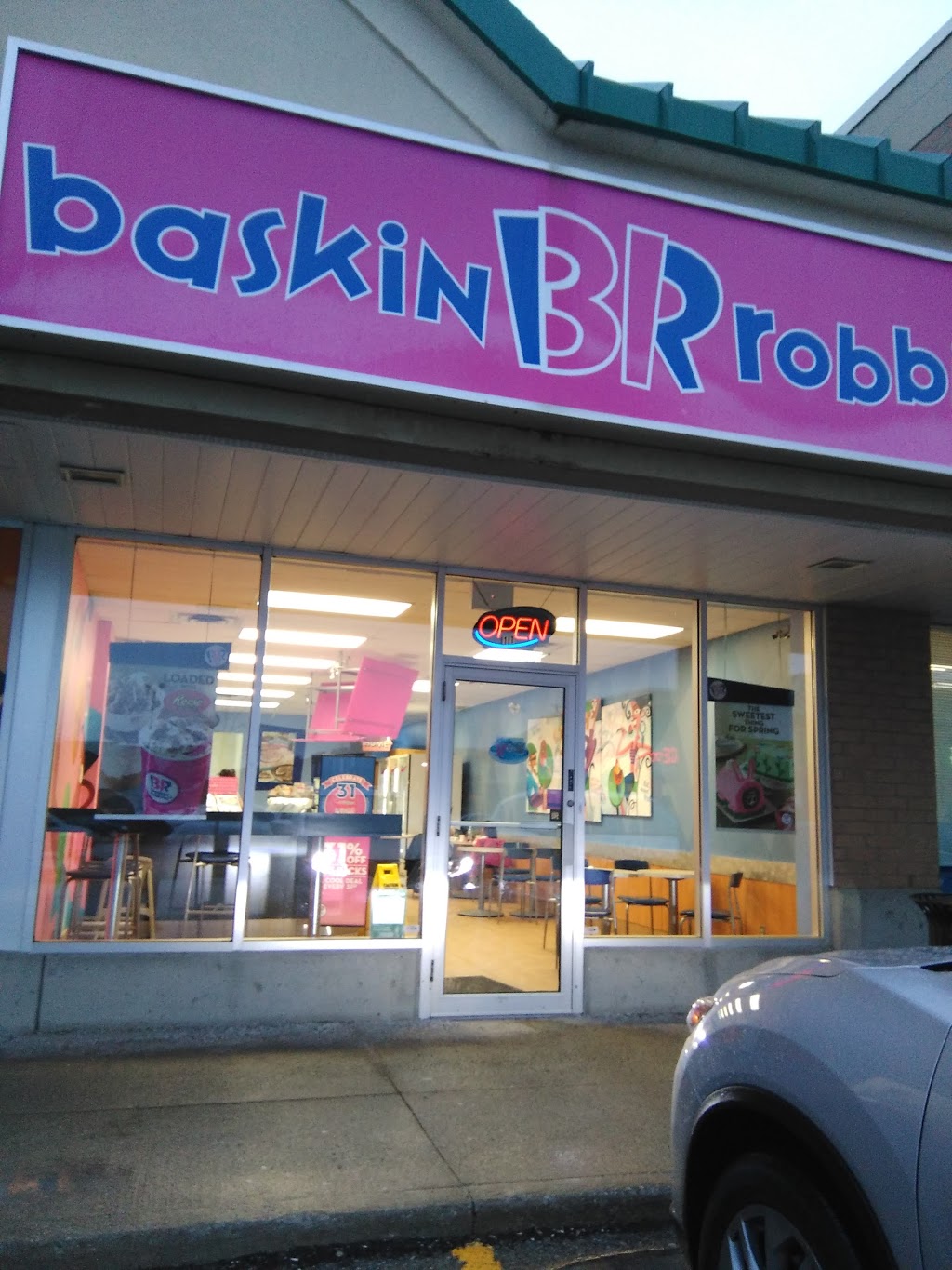 Baskin-Robbins | 9200 Bathurst St #11, Thornhill, ON L4J 8W1, Canada | Phone: (905) 597-8068