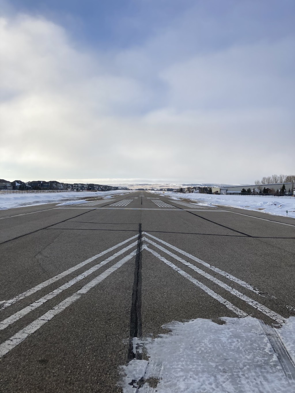 Canadian Pilot Training | 211 Coachway Rd SW, Calgary, AB T3H 1B2, Canada | Phone: (403) 926-0475