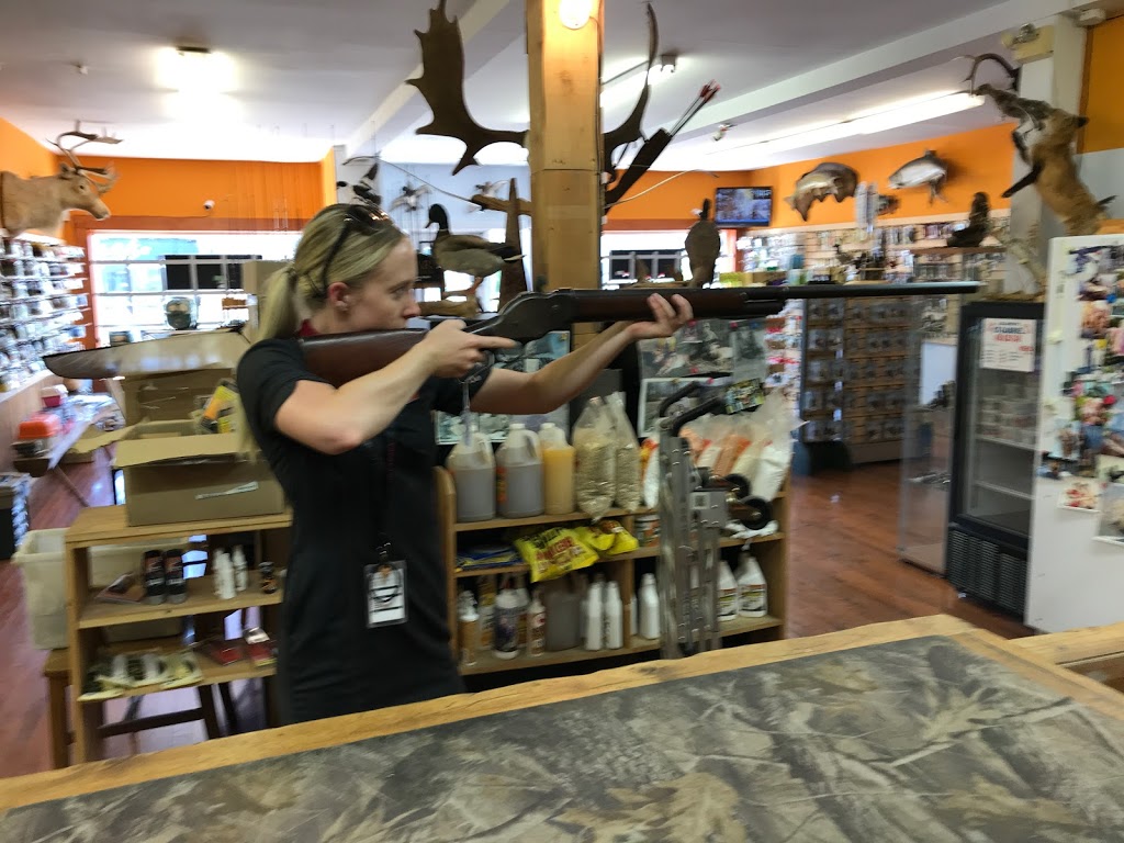 Lauzon Chasse Et Pêche | 69 Grand Boulevard, LÎle-Perrot, QC J7V 4W4, Canada | Phone: (514) 453-5018