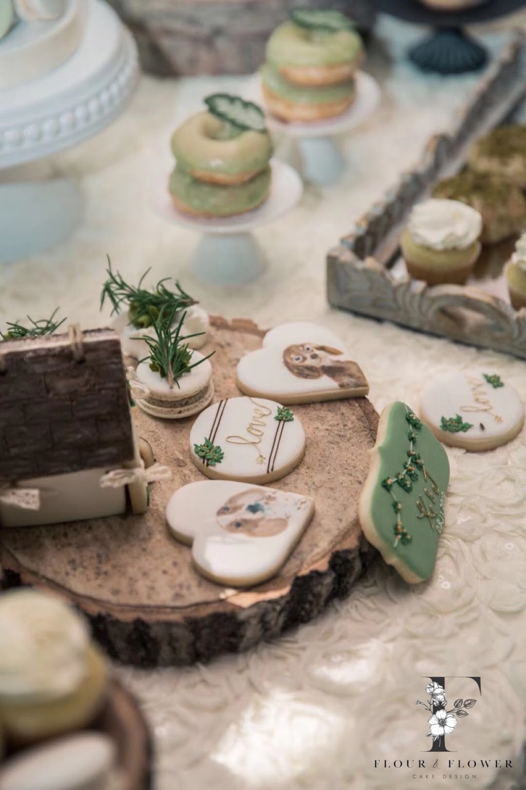 Flour and Flower Cake Design | 28 Crown Steel Dr #16, Markham, ON L3R 9Y1, Canada | Phone: (647) 461-8424