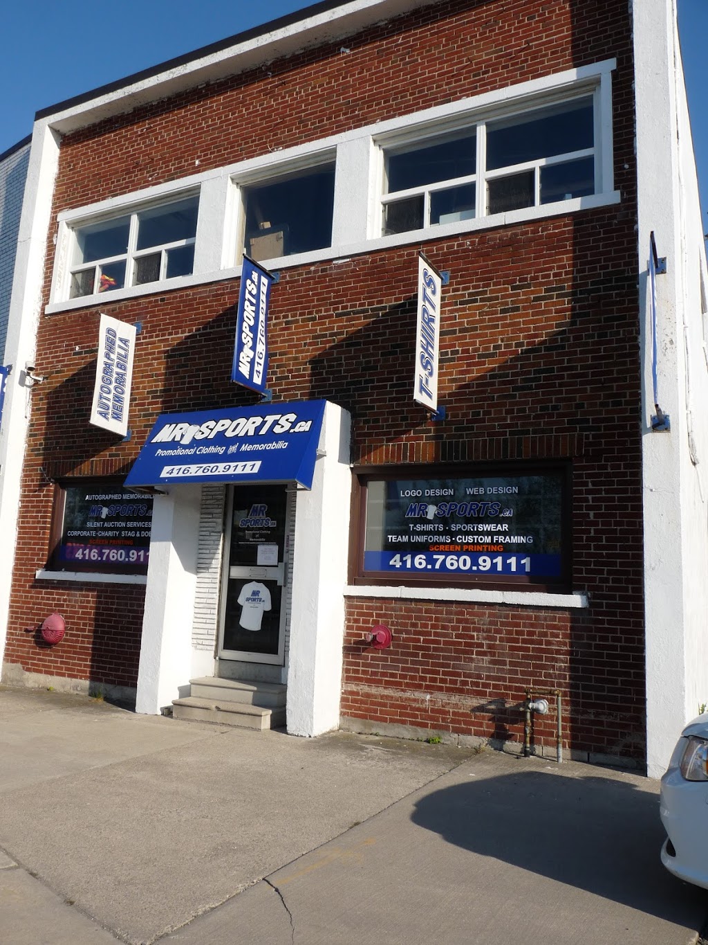 Mr. Sports | 3581 Dundas St W, York, ON M6S 2S8, Canada | Phone: (416) 760-9111