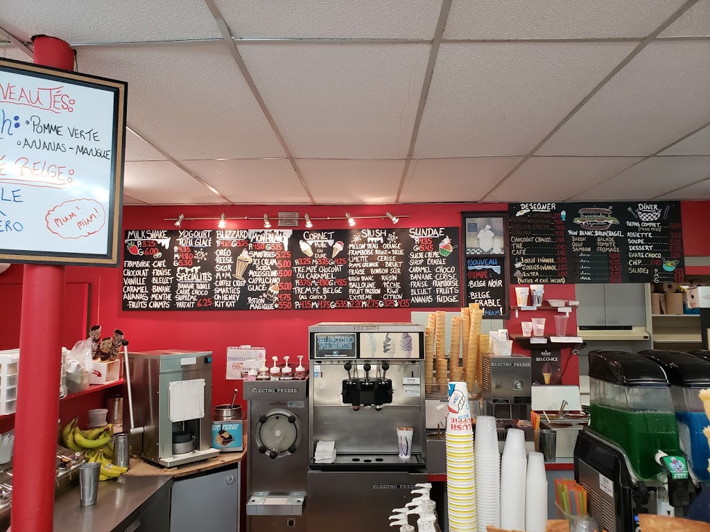 Crèmerie Les Folies Glacées | 289, rue Principale, Saint-Sauveur, QC J0R 1R0, Canada | Phone: (450) 227-7104