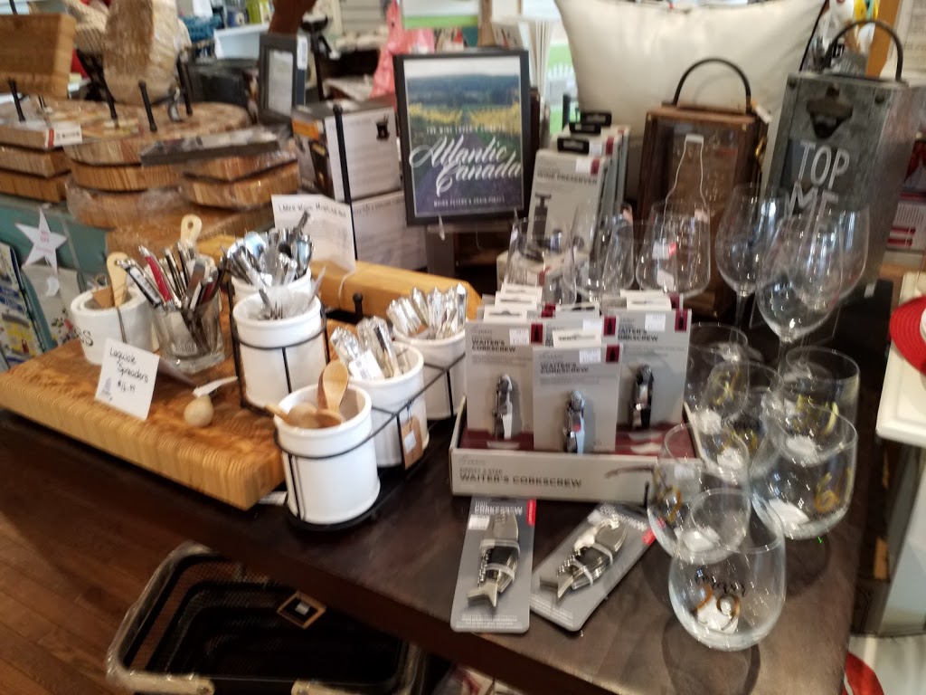 The Teazer | 21 Edgewater St, Mahone Bay, NS B0J 2E0, Canada | Phone: (902) 624-9097