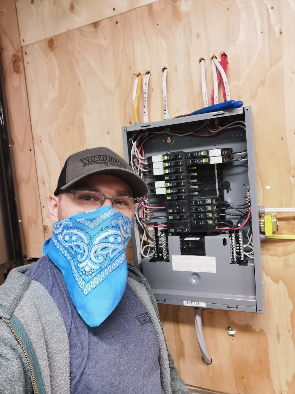 Maverick Electrical Services | 91 Bond St, Orillia, ON L3V 1J7, Canada | Phone: (705) 350-1855