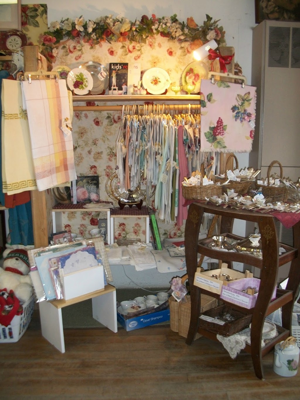 Village Treasures Antiques & Collectibles | 52 Church St, Barton, VT 05832, USA | Phone: (802) 239-3012
