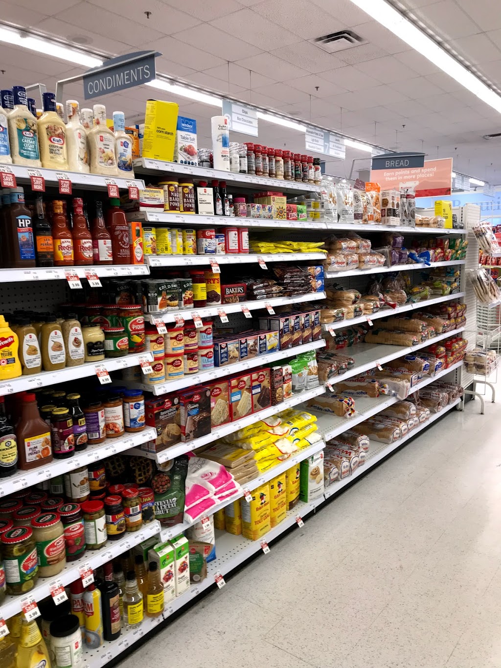 Shoppers Drug Mart | 550 Kerr St, Oakville, ON L6K 3C7, Canada | Phone: (905) 845-6674