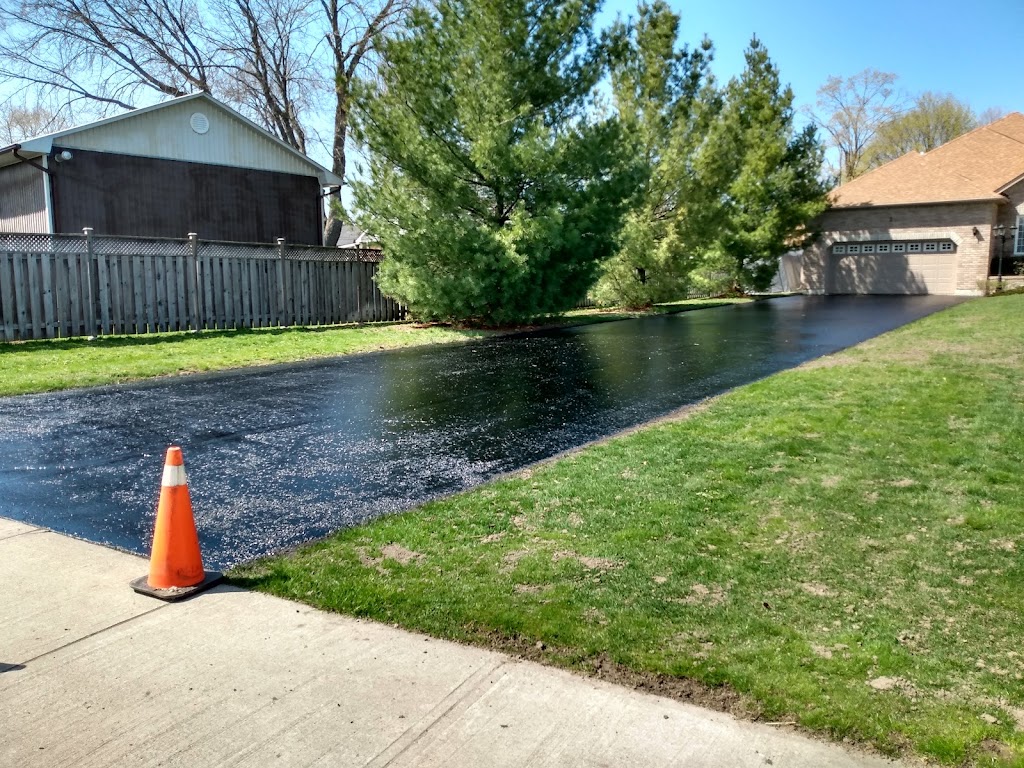 J Lytles Paving, Sealing & Line Painting | Edgehill Dr, Barrie, ON L4N 5G8, Canada | Phone: (705) 500-3439