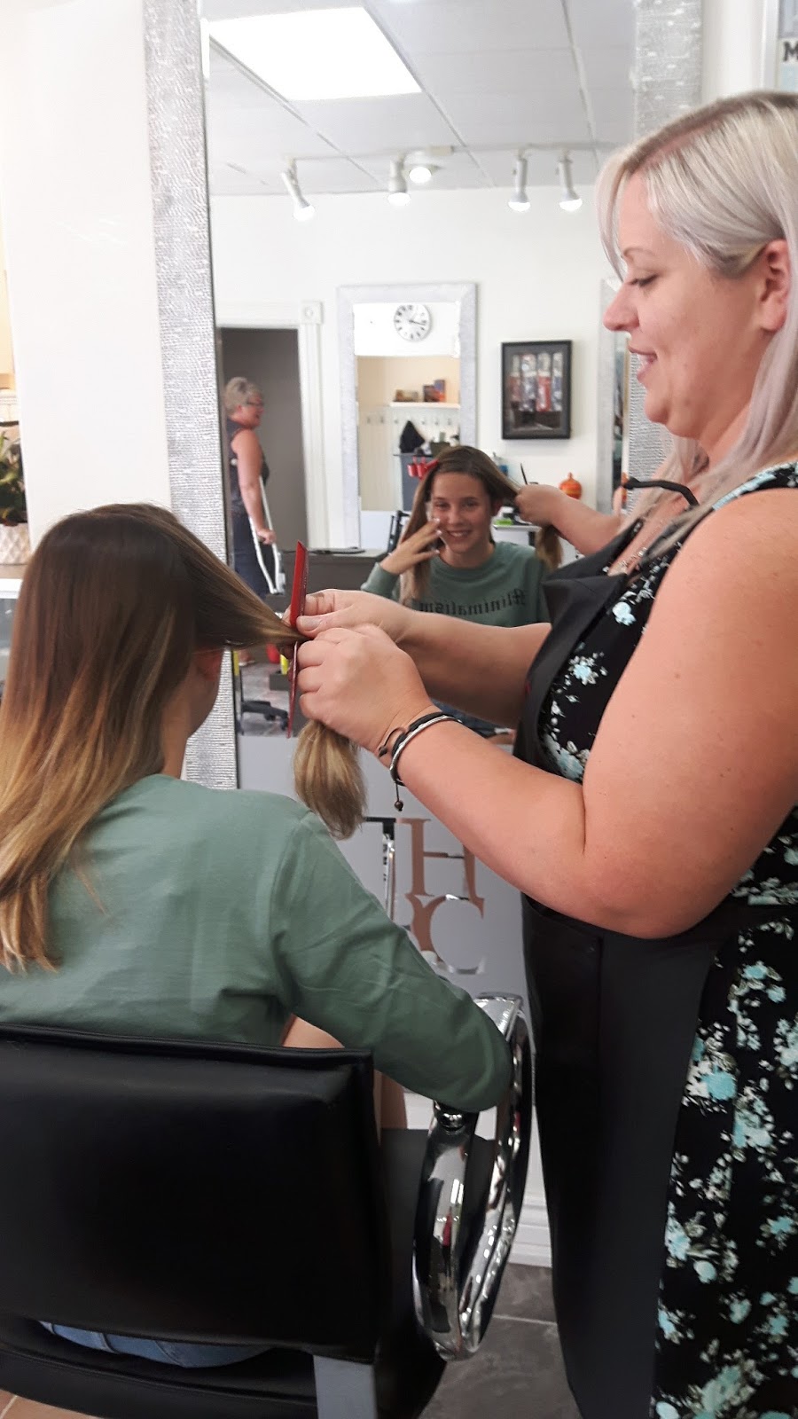Total Hair And Body Care | 4214 Petrolia Line, Petrolia, ON N0N 1R0, Canada | Phone: (519) 882-4011