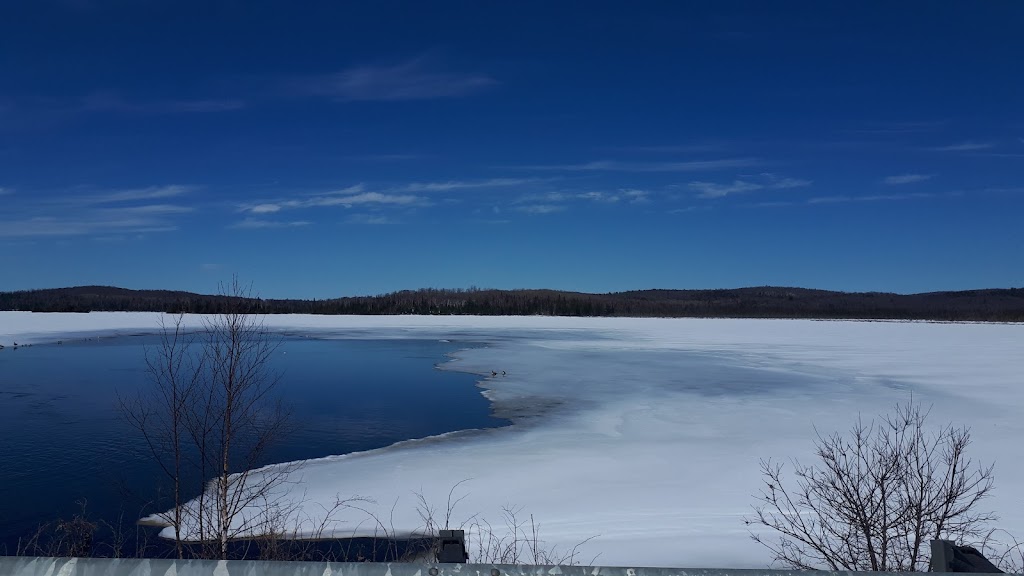 Tom Thomson Park | Ottawa Ave, South River, ON P0A 1X0, Canada | Phone: (705) 386-2573