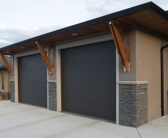Garage One Garage Doors | 4120 Ridgeway Dr Unit 27, Mississauga, ON L5L 5S9, Canada | Phone: (905) 568-0419