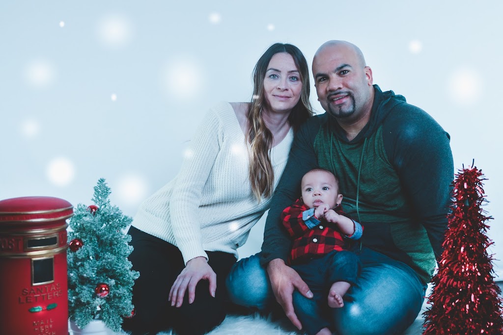 Calgary Studio Photography | 109 Evanscove Heights NW, Calgary, AB T3P 0A4, Canada | Phone: (780) 215-3696