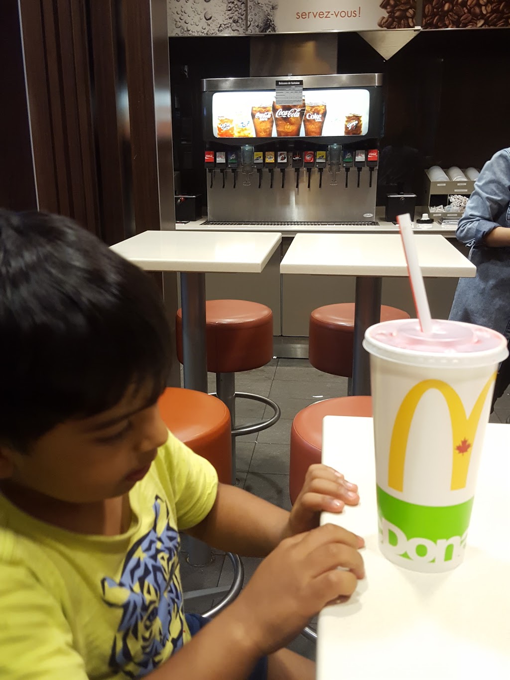 McDonalds | 610 Avenue Saint-Charles, Vaudreuil-Dorion, QC J7V 8H2, Canada | Phone: (450) 510-0500