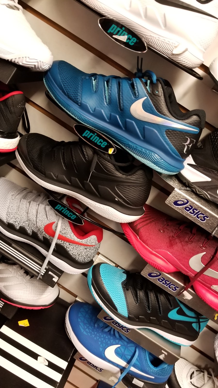 Tads Sporting Goods | 8570 Granville St, Vancouver, BC V6P 4Z7, Canada | Phone: (604) 261-6540