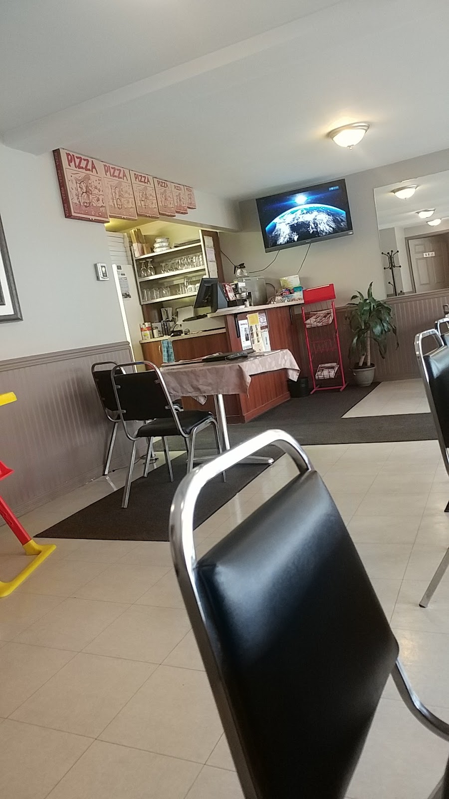 Pizzeria Lac Megantic | 4375 Rue Laval, Lac-Mégantic, QC G6B 1B9, Canada | Phone: (819) 583-1999