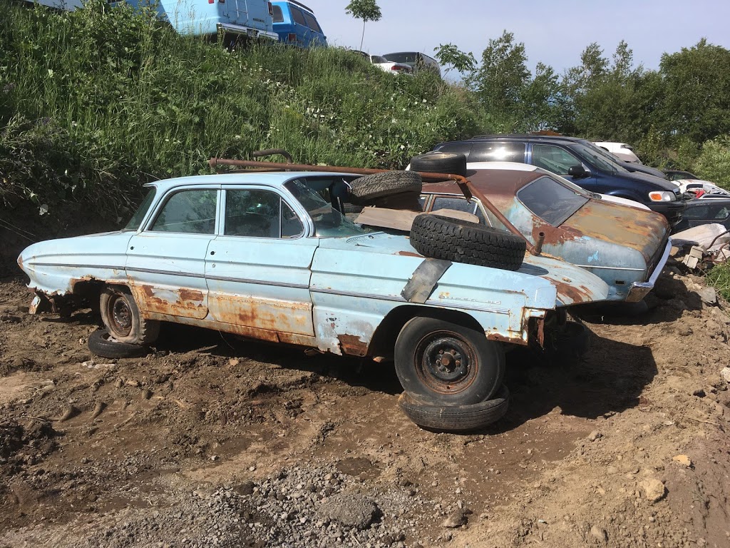 Surplus autos antiques rive-sud | 505 Chemin Ville-Marie, Beaumont, QC G0R 1C0, Canada | Phone: (418) 455-5470