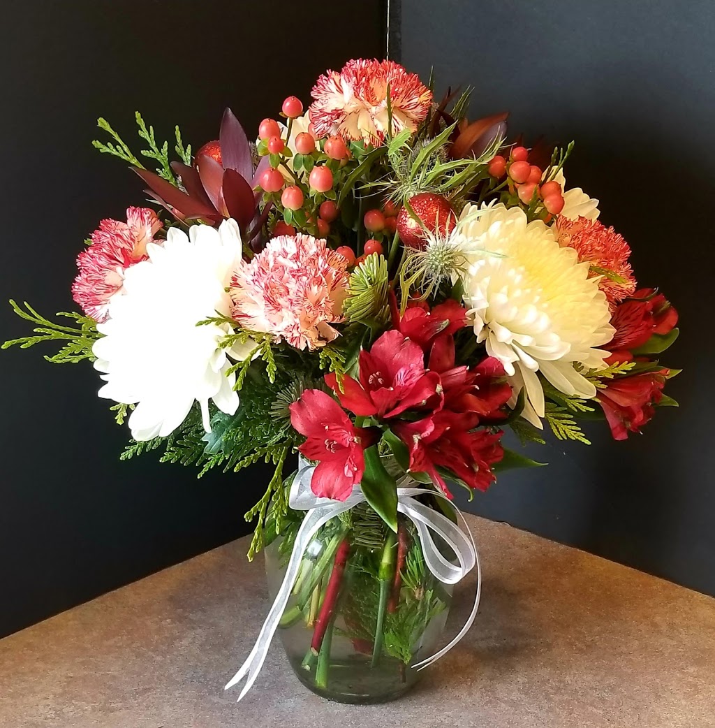 Regina Florist | 2593 Quance St, Regina, SK S4V 2Y8, Canada | Phone: (306) 757-7673