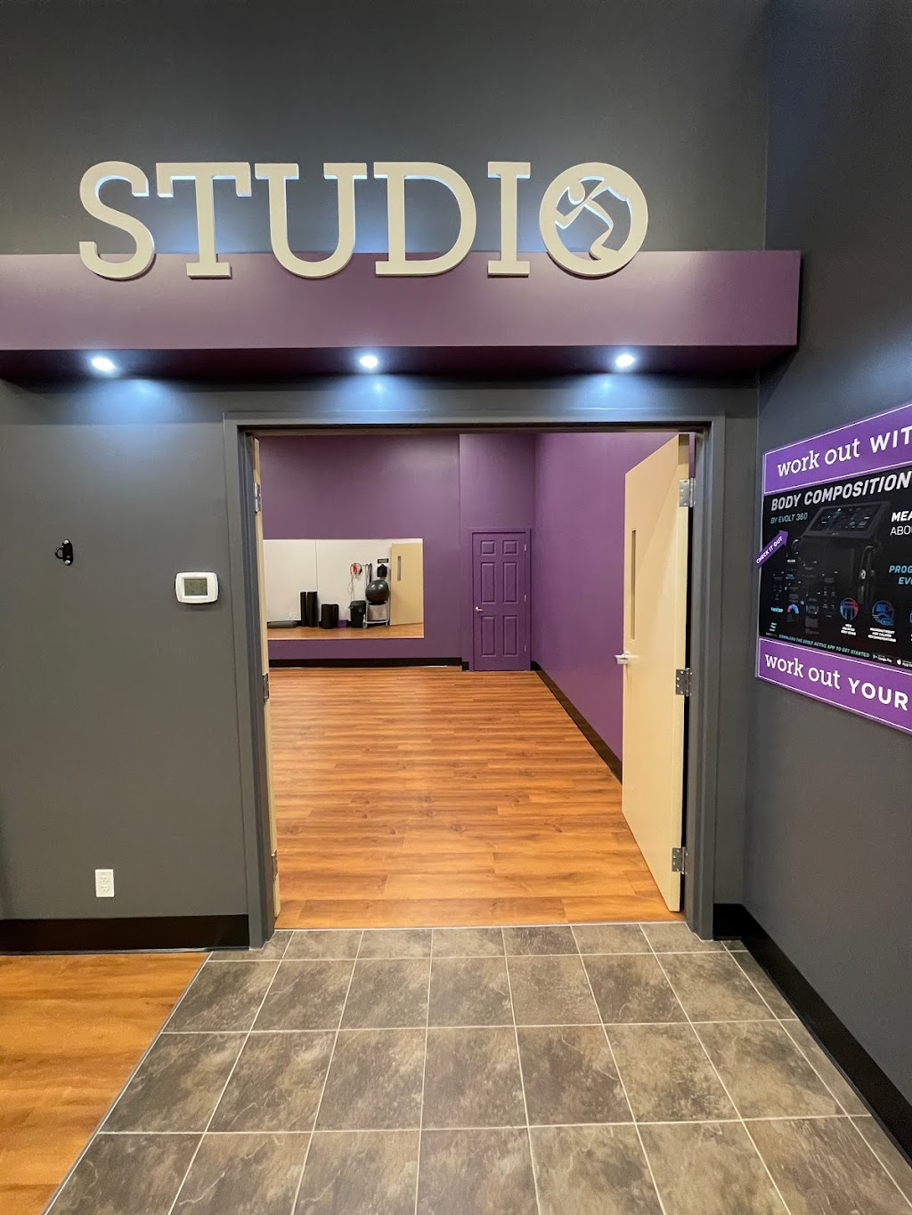Anytime Fitness Findlay Creek | 4744 Bank St, Gloucester, ON K1T 3W7, Canada | Phone: (343) 546-7999