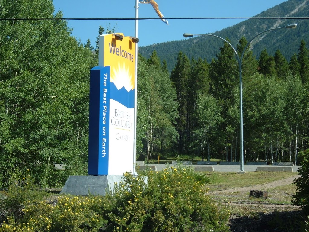 Summit Creek Cabins | Crowsnest Hwy, Coleman, AB T0K 0M0, Canada | Phone: (403) 563-8347