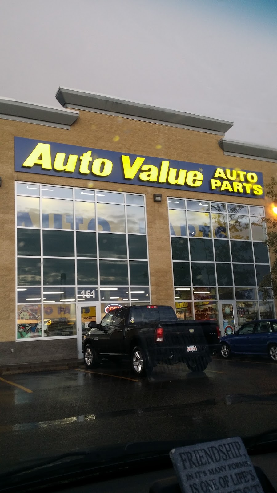 Hi-Way 9 Express Ltd | 5535 90 Avenue Se, Calgary, AB T2C 4Z6, Canada | Phone: (403) 237-7300