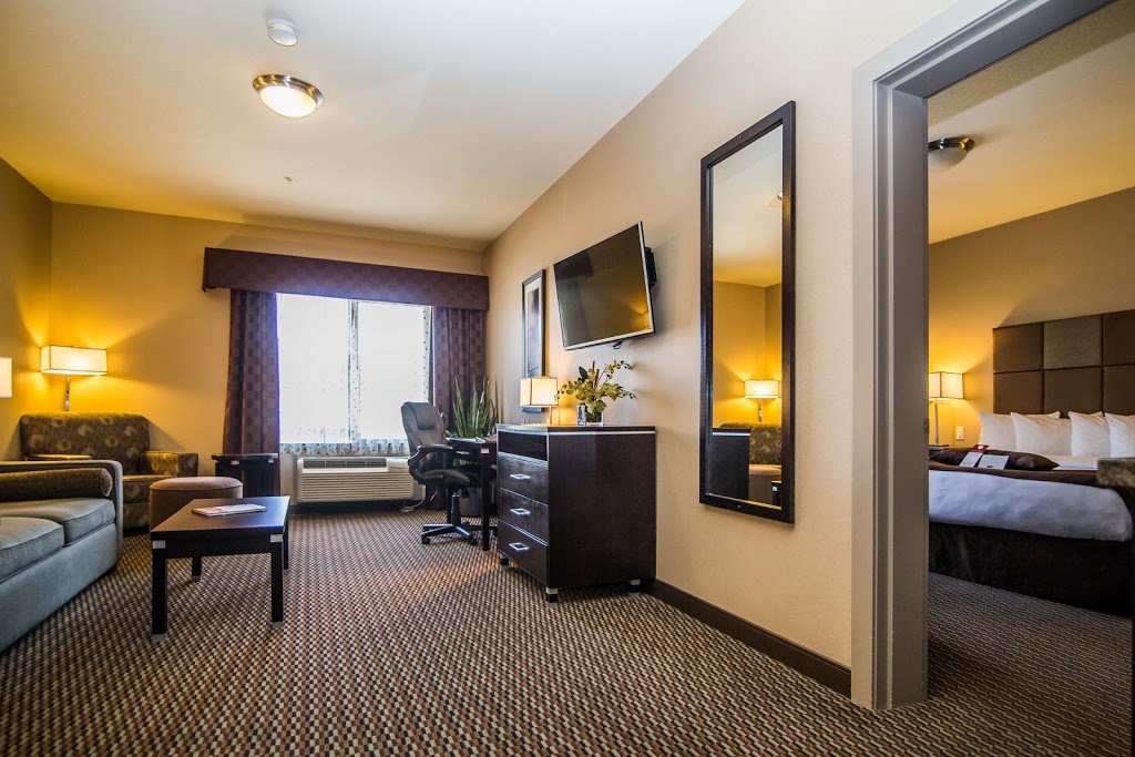 Best Western Plus Wine Country Hotel & Suites | 3460 Carrington Rd, West Kelowna, BC V4T 3C1, Canada | Phone: (250) 707-1637