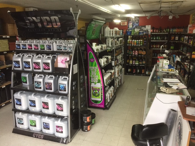 St-Jean Hydroponique Enr | 747, G, Rue Saint-Jacques, Saint-Jean-sur-Richelieu, QC J3B 2M9, Canada | Phone: (450) 346-9633