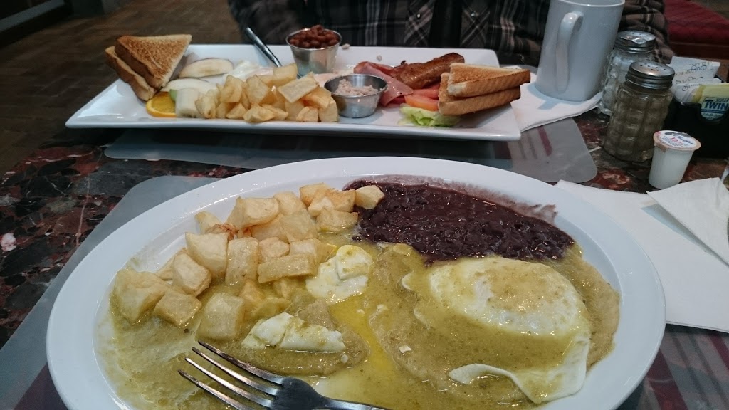 Restaurant Café Le Petit Mexicain | 95 Bd De Gaulle, Lorraine, QC J6Z 3R8, Canada | Phone: (450) 965-6969