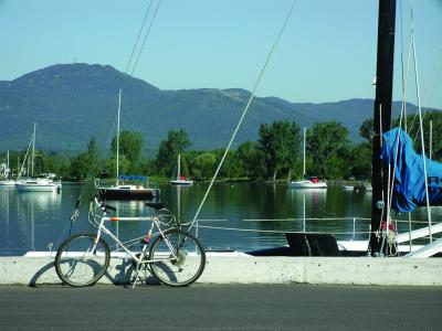 Le Renaissance Magog | 975 Rue Saint-Luc, Magog, QC J1X 0C9, Canada | Phone: (819) 843-1113