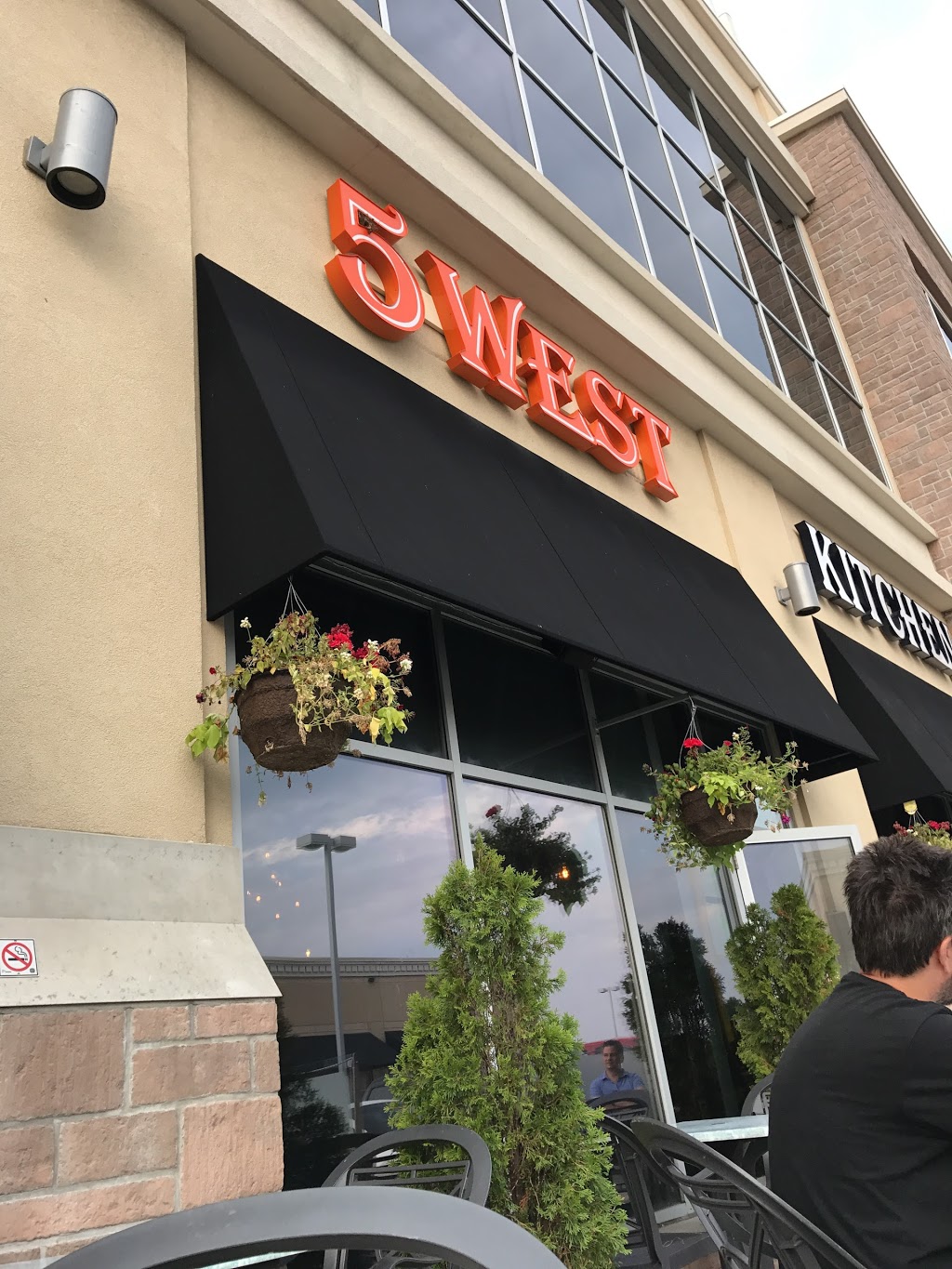 5West Brewpub and Kitchen | Walkers Line, Burlington, ON L7M 4B8, Canada