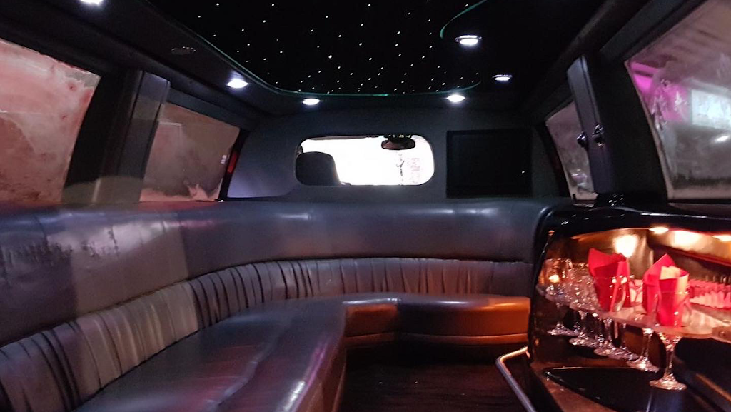 Image Limousine | point of interest | 26 Chappel Dr, Red Deer, AB T4P 2R8, Canada | 8254015400 OR +1 825-401-5400
