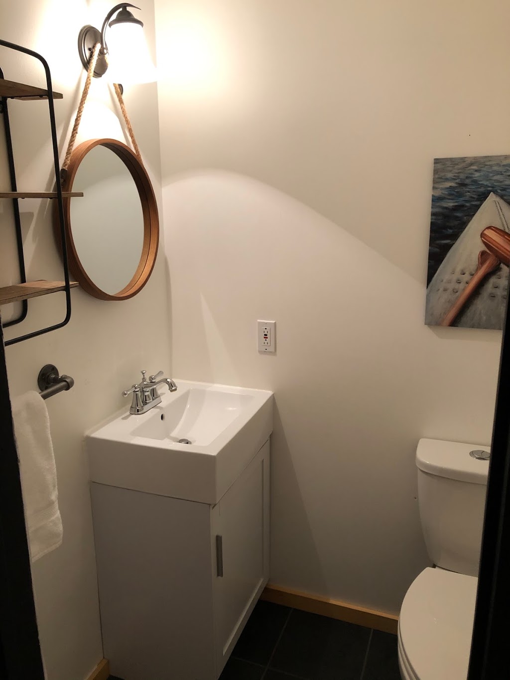 Chalet Grizzli | 45 Rue des Mélèzes, Orford, QC J1X 7B4, Canada | Phone: (613) 297-4099