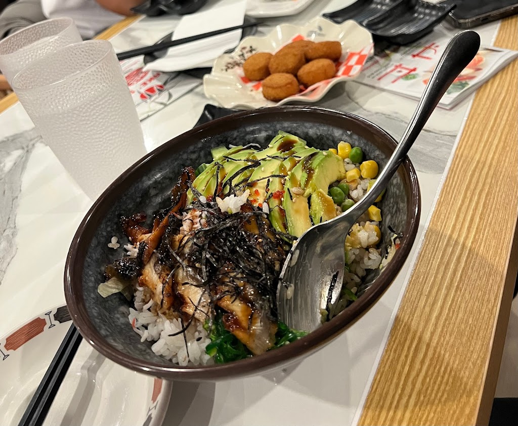 Také Sushi Restaurant | 101 Fanshawe Park Rd E, London, ON N5X 2S7, Canada | Phone: (226) 663-3288