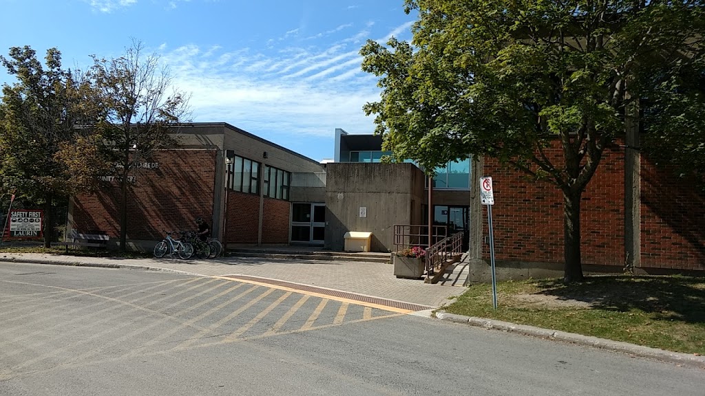 Canterbury Recreation Complex | 2185 Arch St, Ottawa, ON K1G 2H5, Canada | Phone: (613) 247-4869